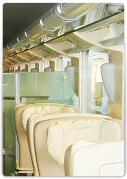 Intérieur de train Téoz Première classe rénovée par ACC M